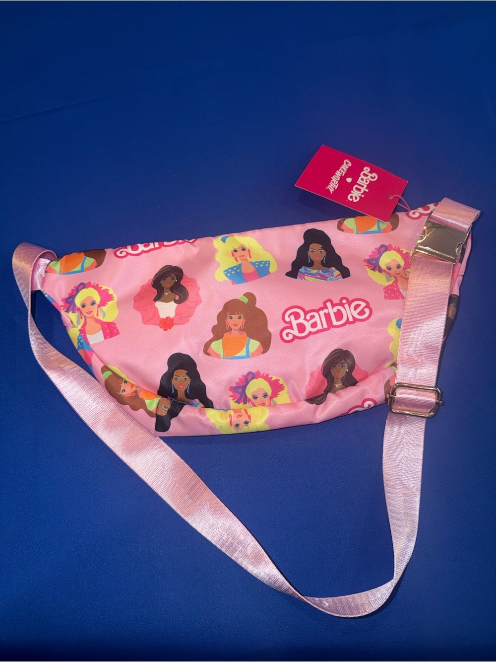 Barbie Pink Cakeworthy crossbody bag - Picture 2 of 3